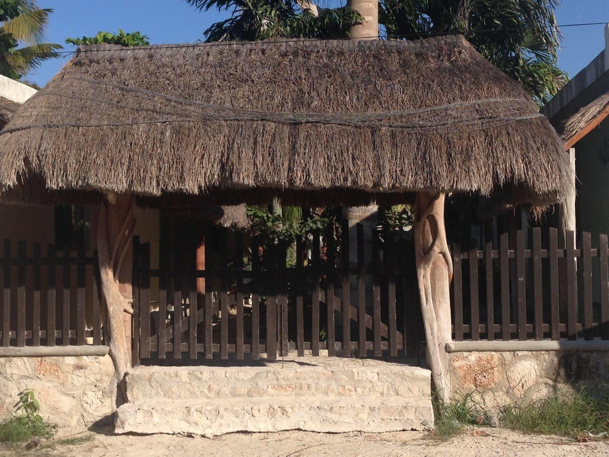 Casa Frida Full Apartments Holbox エクステリア 写真